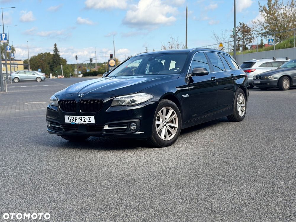BMW Seria 5 530d xDrive Luxury Line - 1