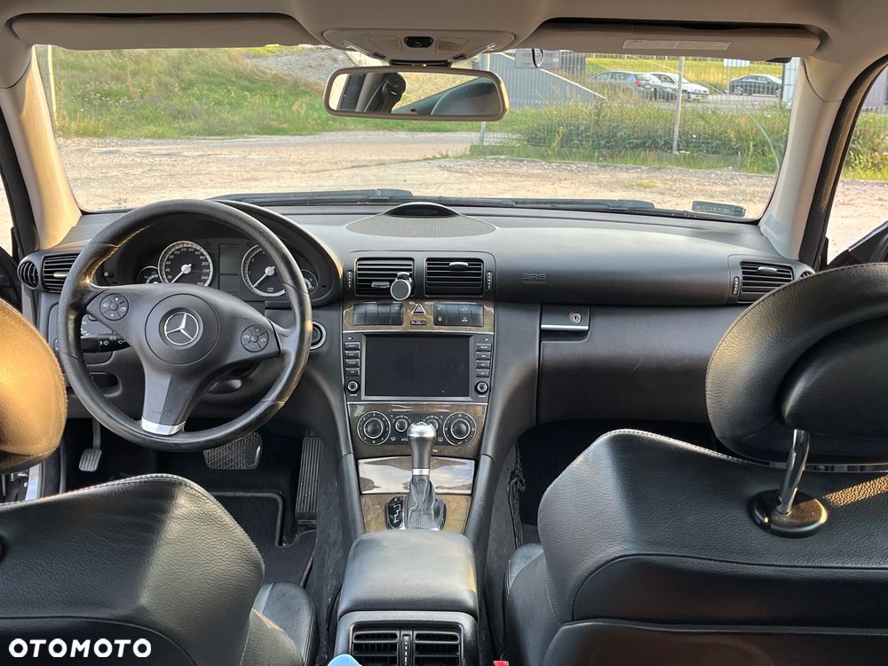 Mercedes-Benz CLC - 12