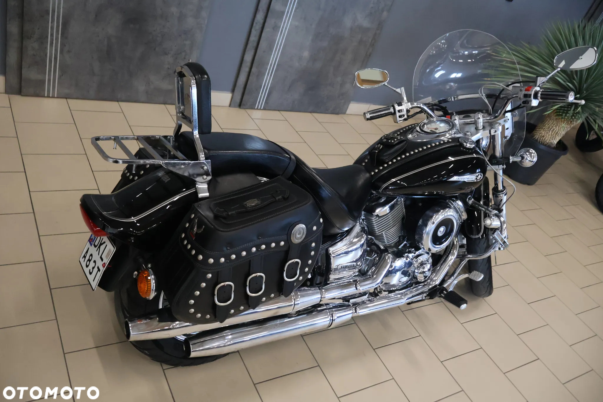Yamaha XVS - 17