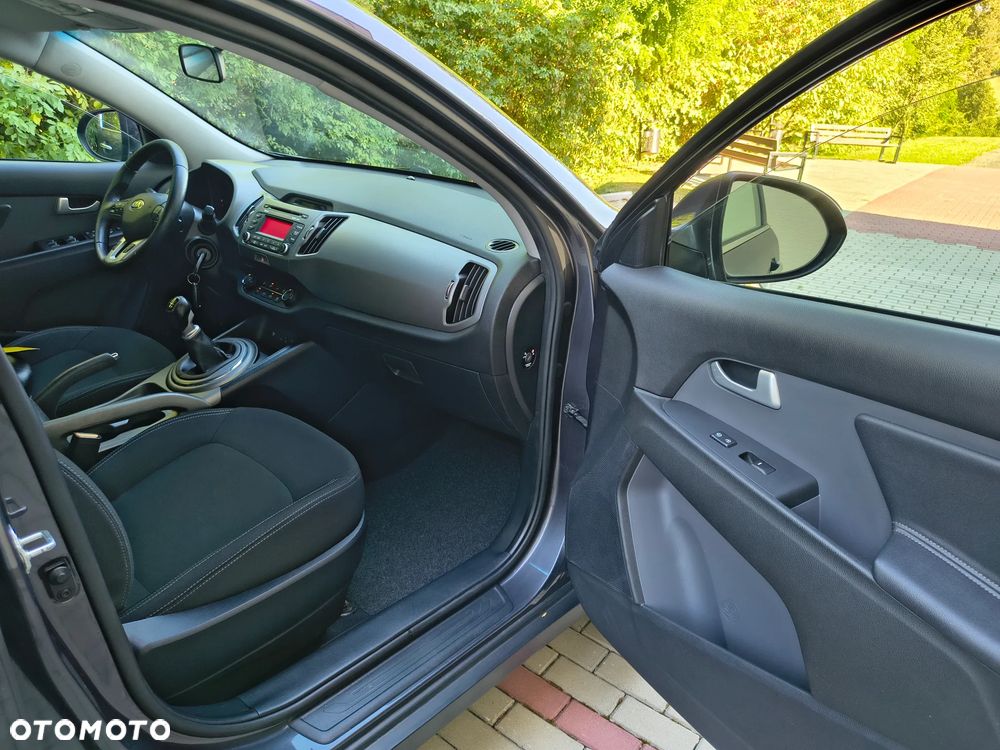 Kia Sportage 1.7 CRDI 2WD ISG Dream-Team Edition - 23