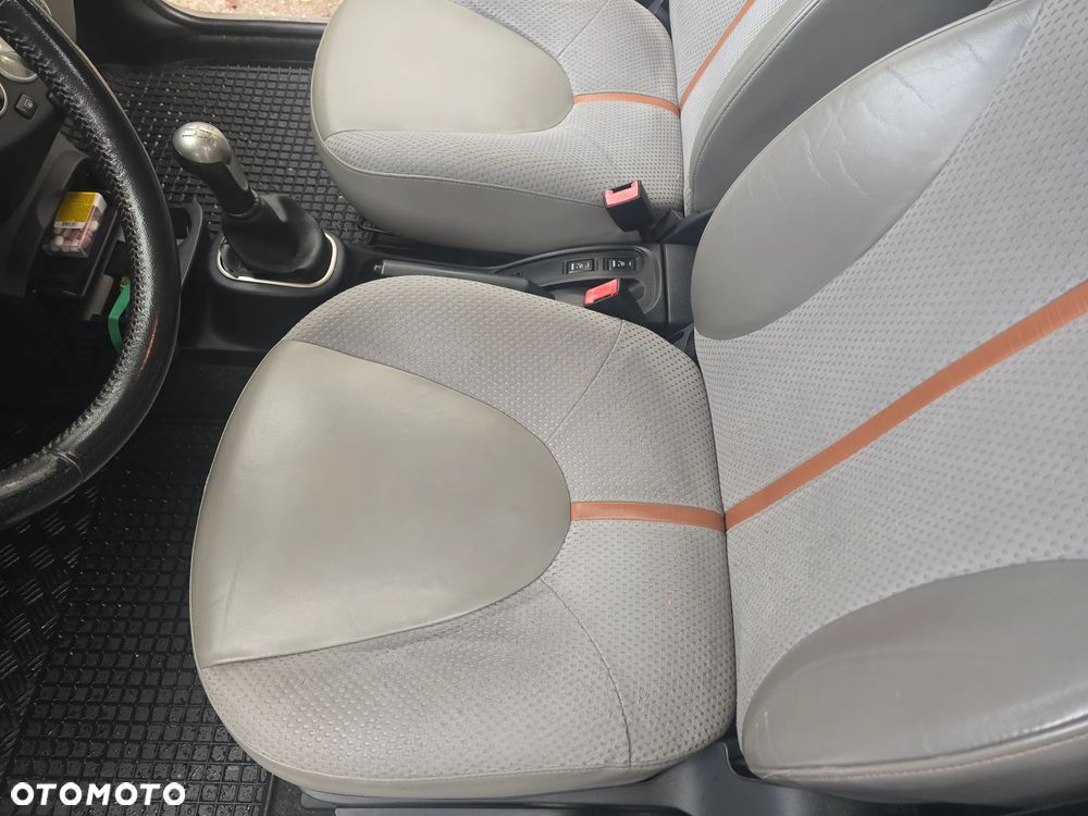 Nissan Micra 1.4 Active Luxury - 10