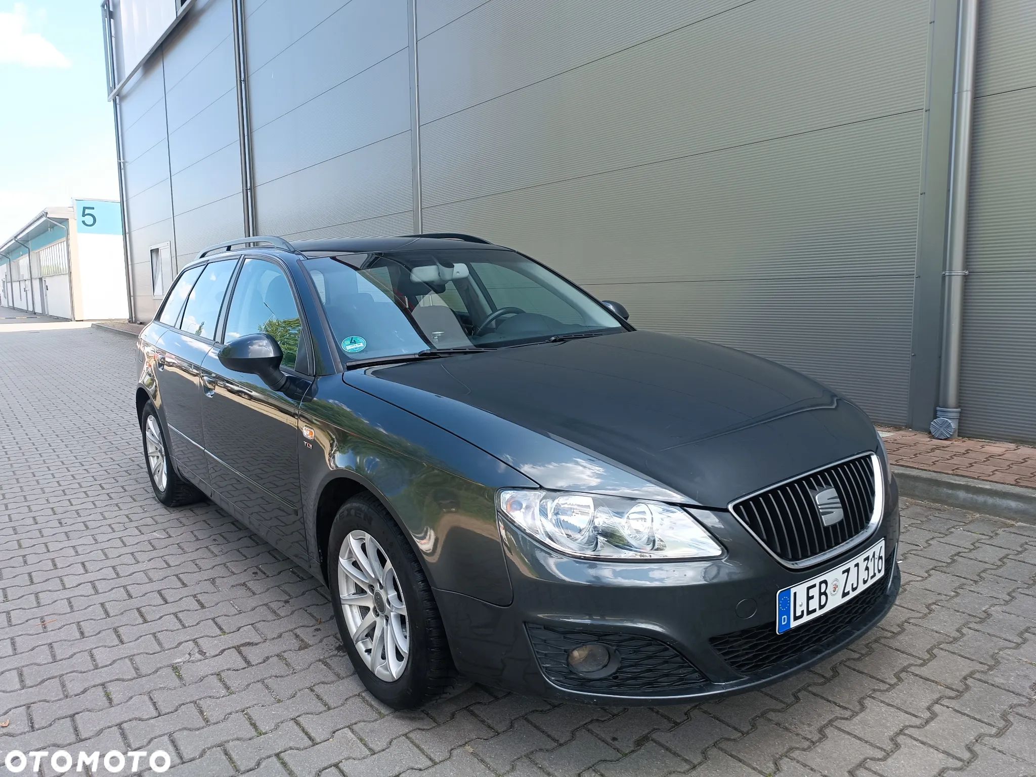 Seat Exeo 2.0 TDI DPF Style - 1