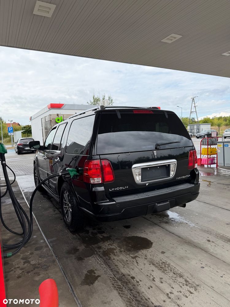 Lincoln Navigator 5.4 4WD - 39