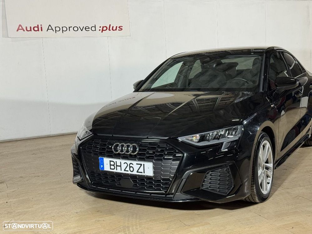 Audi A3 Limousine 30 TFSI S line S tronic - 1