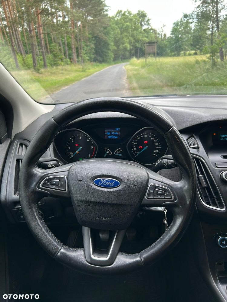 Ford Focus 1.5 TDCi Trend - 8
