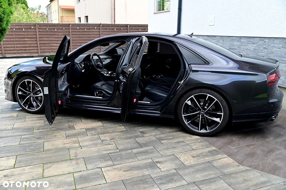 Audi S8 - 16