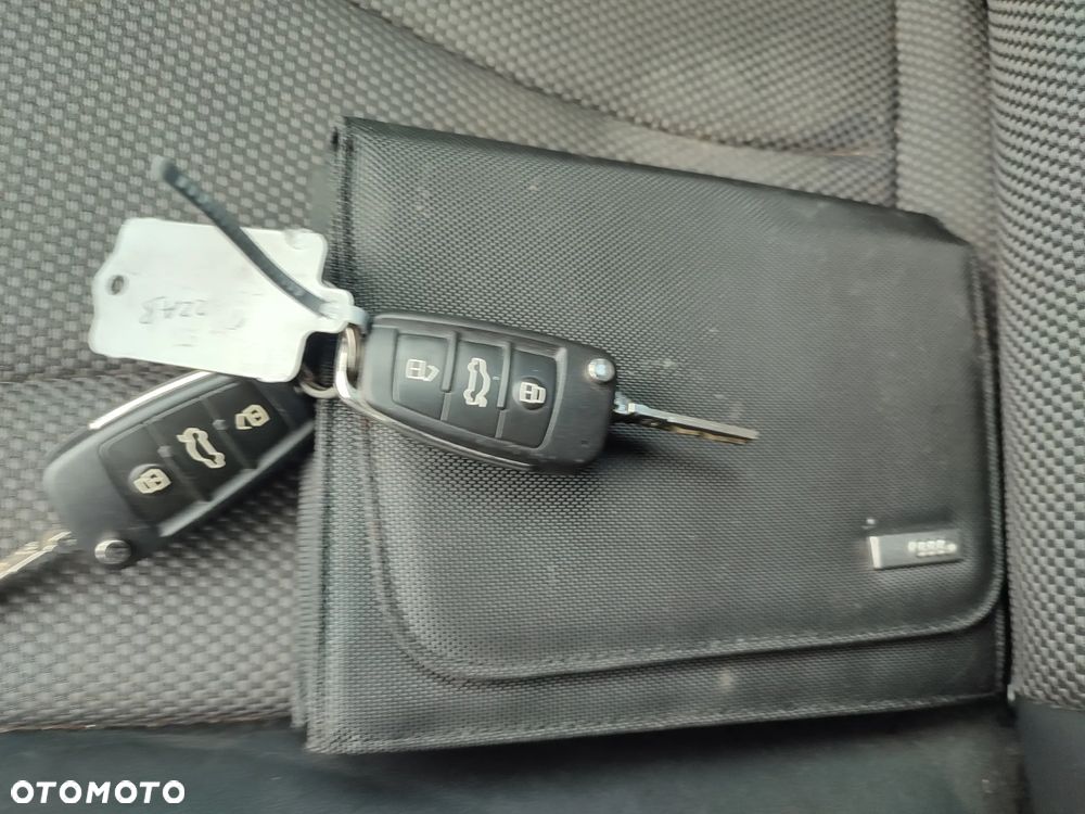 Audi A3 Sportback 2.0 TDI (clean diesel) quattro S tronic S line Sportpaket - 21