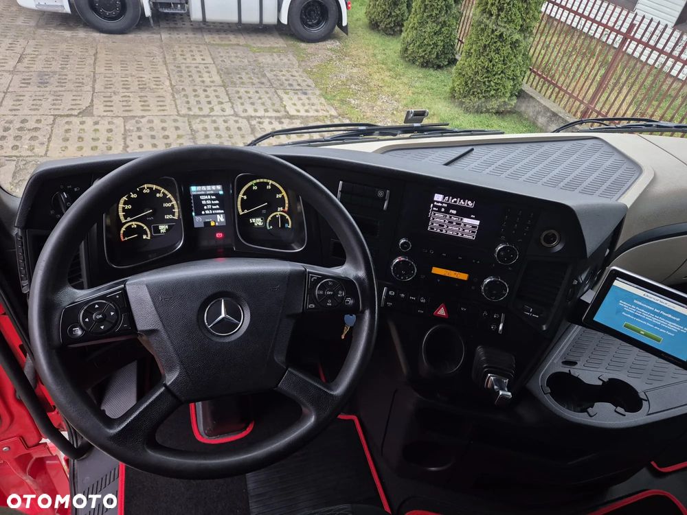 Mercedes-Benz 1845 - 23