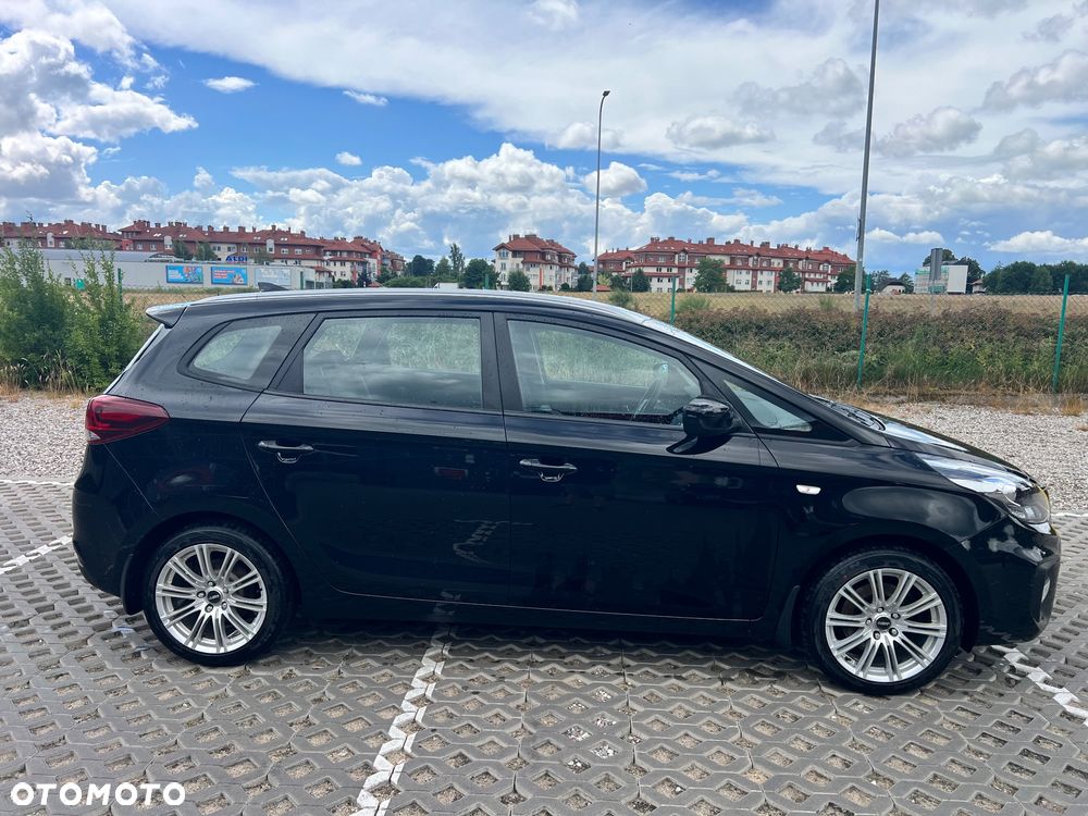 Kia Carens 1.6 GDI L 7os EU6 - 4