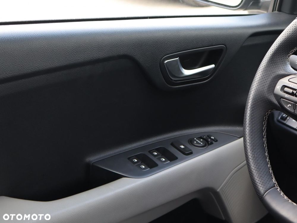 Kia Stonic - 16