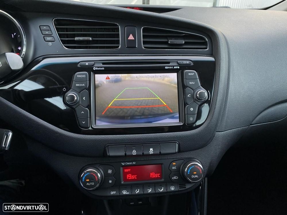 Kia Ceed SW 1.6 CRDi TX - 20