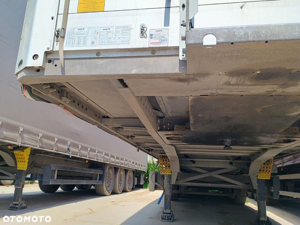 Schmitz Cargobull CARGOBULL - 13