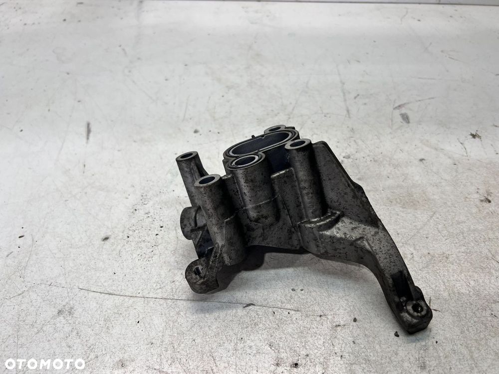 MOCOWANIE ŁAPA SPRĘŻARKI AUDI A6 C7 A7 Q7 4M 059145169BM 059121071DE - 2