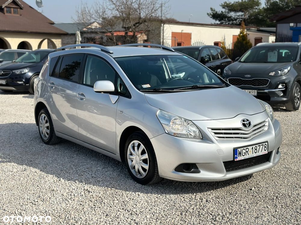 Toyota Verso 2.0 D-4D Luna - 4