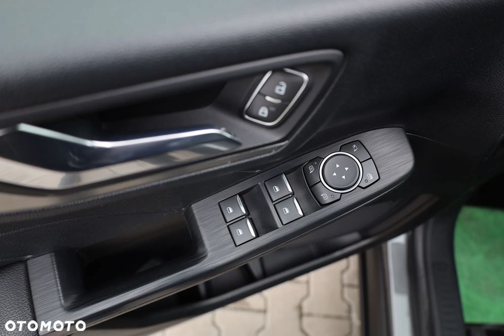 Ford Kuga 2.5P PHEV FWD Titanium X - 21