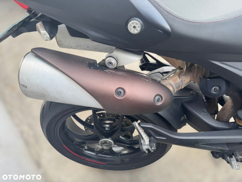 Ducati Monster - 16