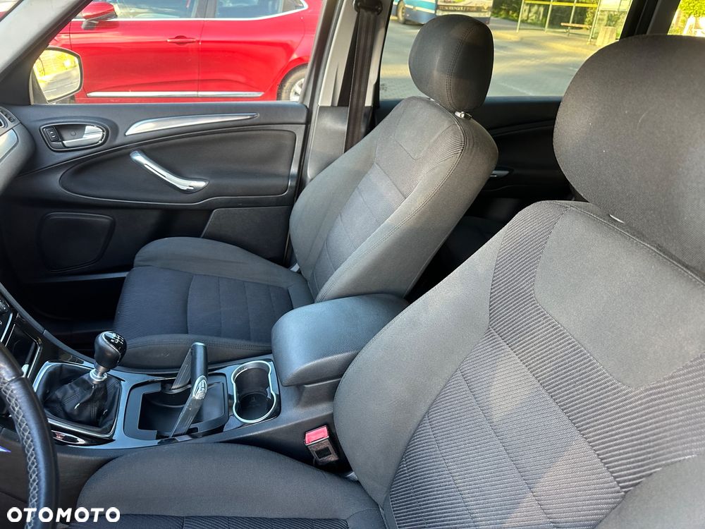Ford S-Max 2.0 TDCi DPF Titanium - 13