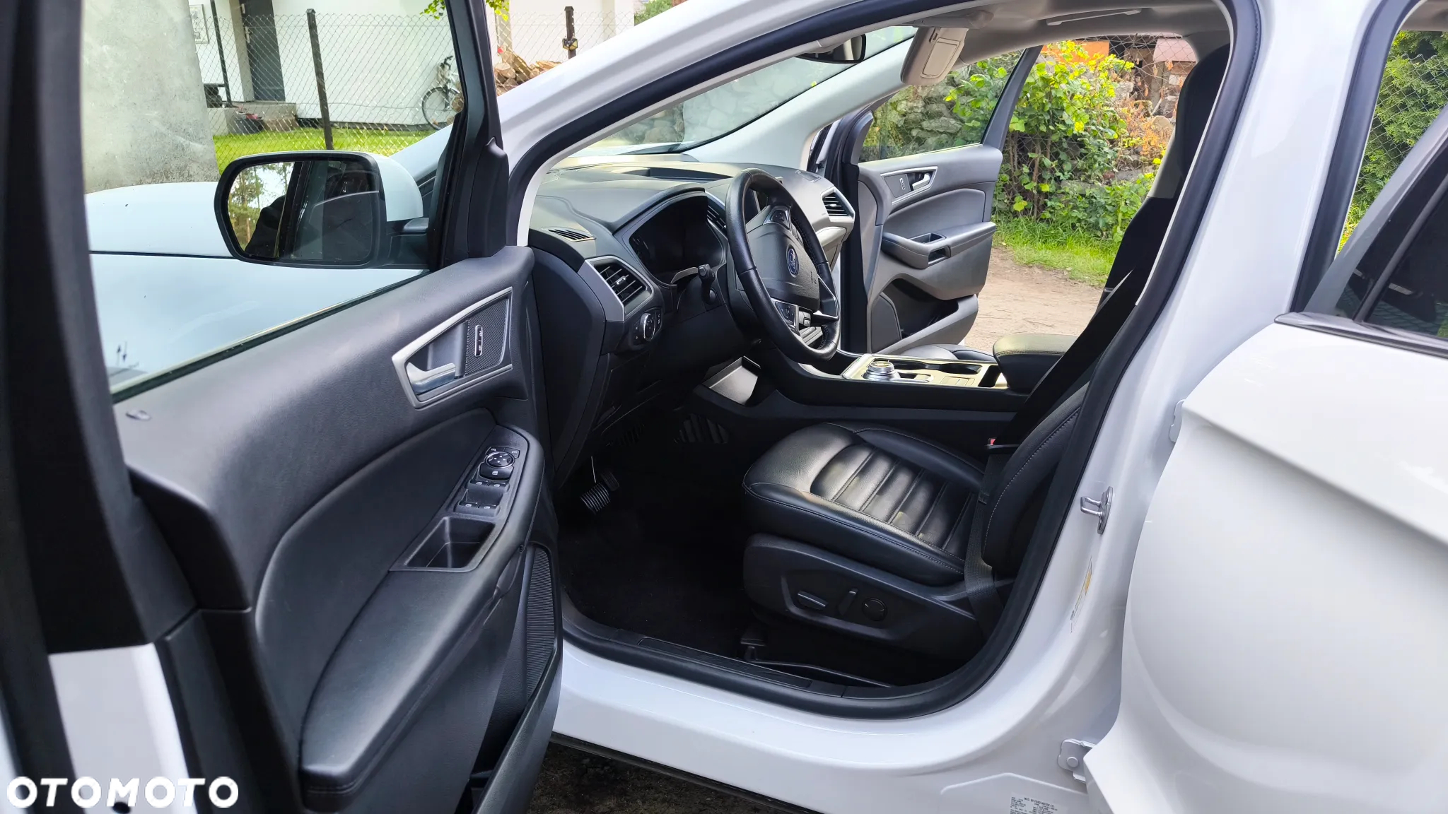 Ford Edge - 11