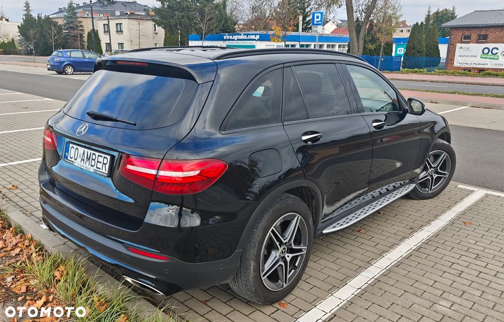 Mercedes-Benz GLC - 12