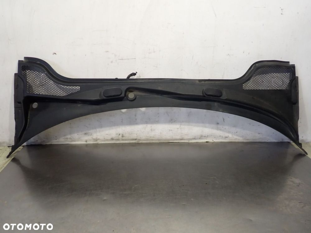 PODSZYBIE AUDI A3 8P 8P1819415C - 1