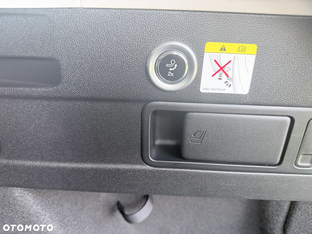 Ford Focus 2.0 EcoBlue Active X - 11