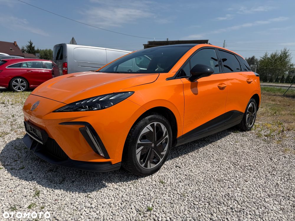 MG 4 Luxury 64 kWh - 14