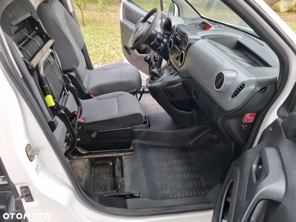Citroën Berlingo Super Stan Tylko 156 tyś km Klima Hak - 22