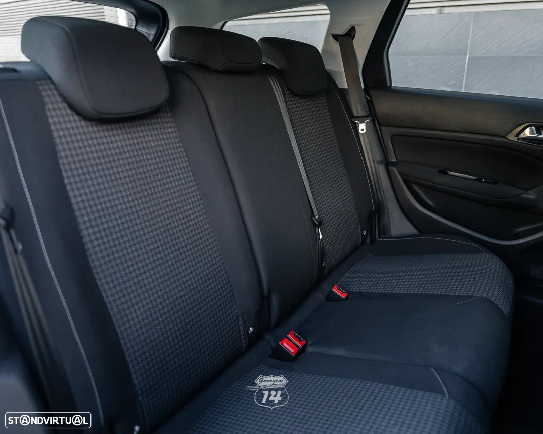 Peugeot 308 SW PureTech 110 Stop & Start Allure - 22
