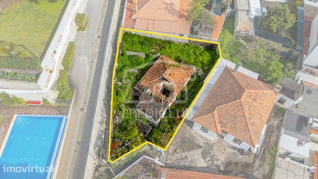 Prédio Urbano Terreo  com Projecto Aprovado - Funchal - Grande imagem: 4/16