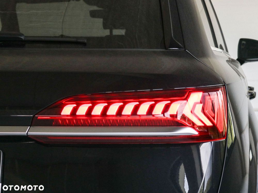Audi SQ7 - 11