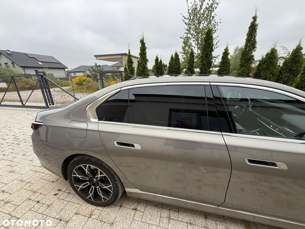 BMW Seria 7 - 5
