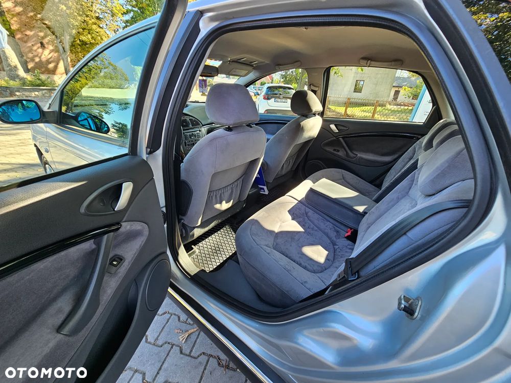 Citroën C5 1.6 HDi Dynamique - 11