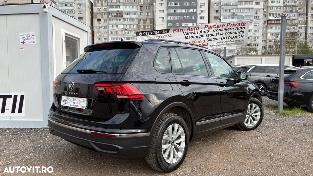 Volkswagen Tiguan - 30