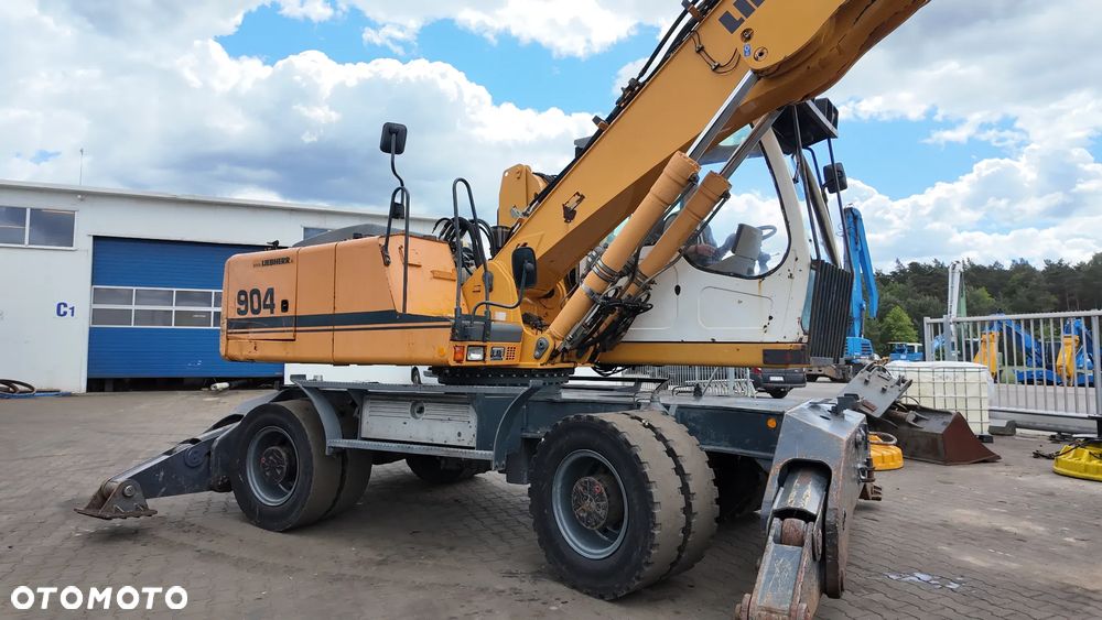 Liebherr A 904 C - 1