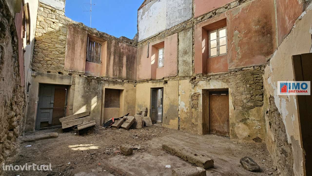 Moradia p/ Renovar em Alcains - Grande imagem: 4/13