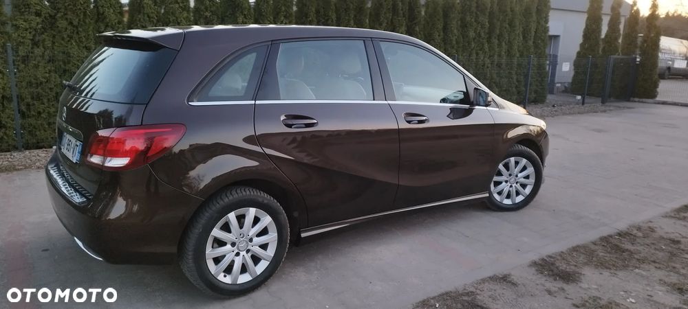 Mercedes-Benz Klasa B 180 (BlueEFFICIENCY) 7G-DCT - 5