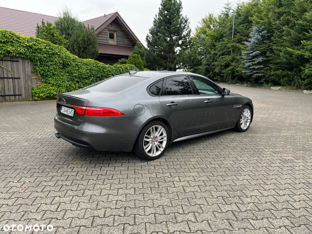 Jaguar XF 20d R-Sport - 6