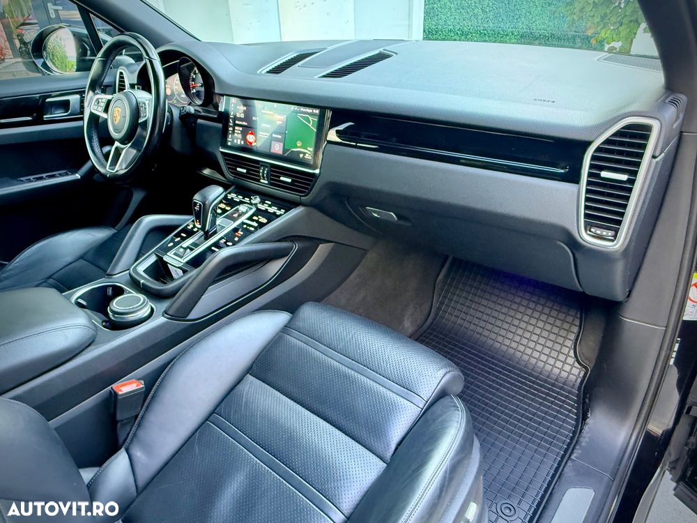 Porsche Cayenne S - 10