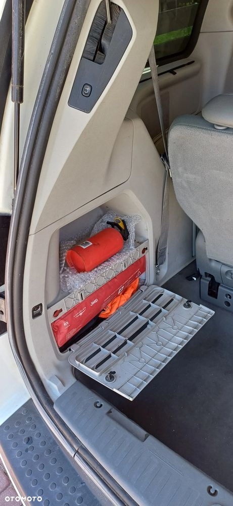 Chrysler Town & Country 4.0 Limited - 21