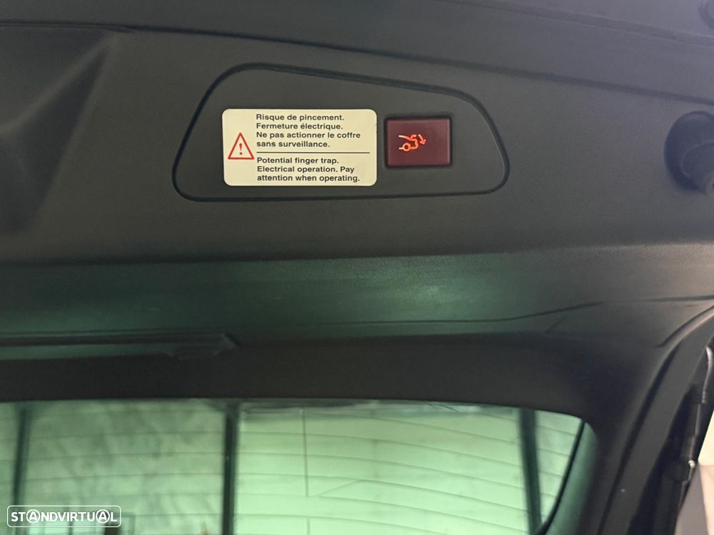 Peugeot 508 RXH 2.0 HDi Hybrid4 Limited Edition 2-Tronic - 26