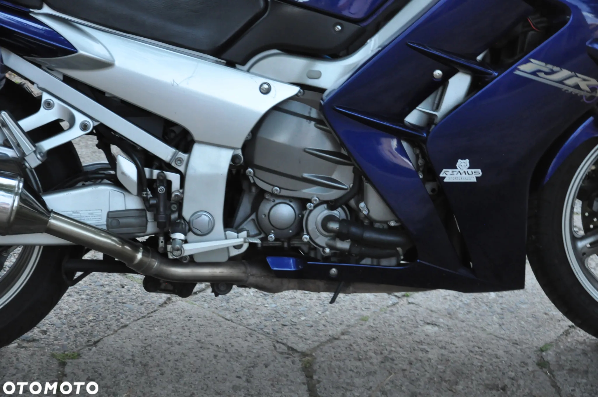 Yamaha FJR - 16