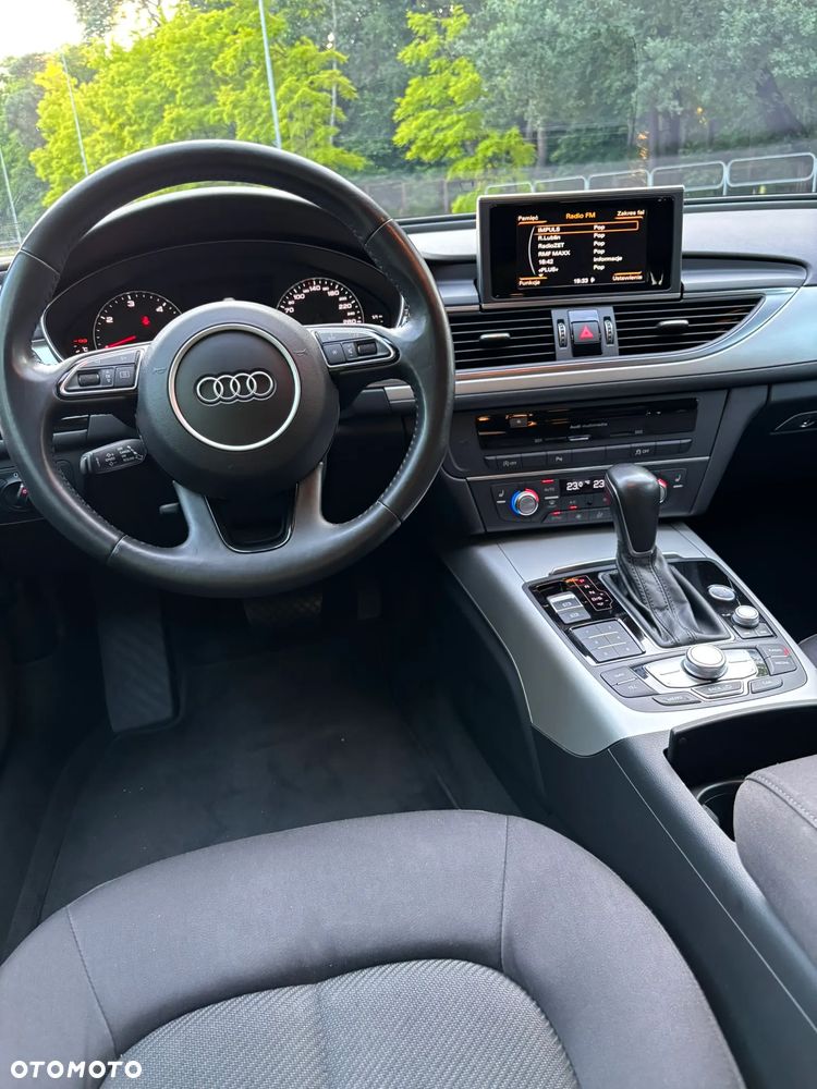 Audi A6 Avant 2.0 TDI Ultra S tronic - 13