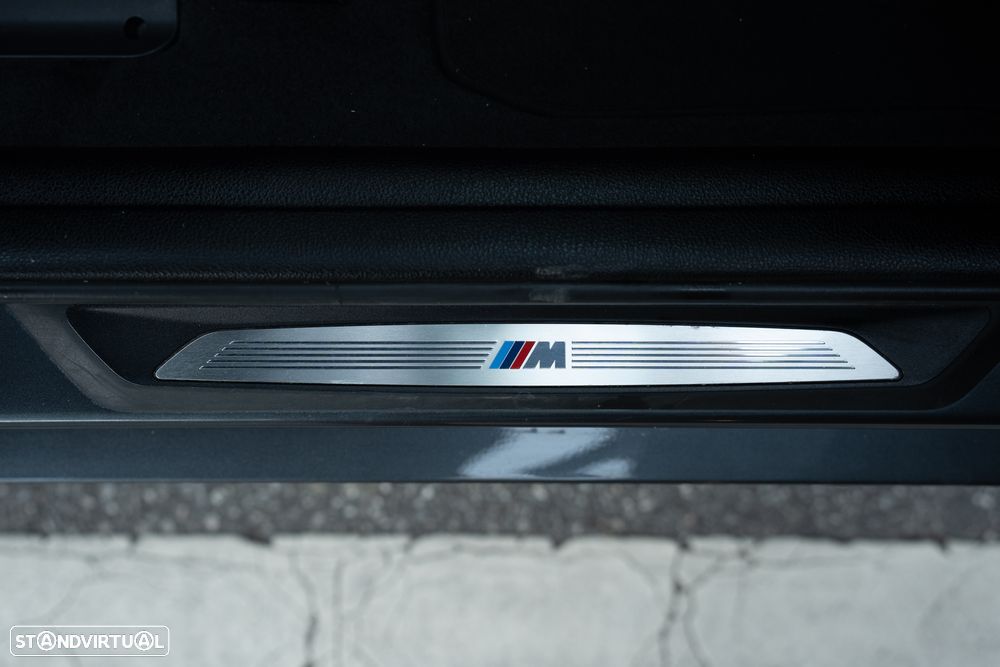 BMW 116 i Pack M Shadow - 12