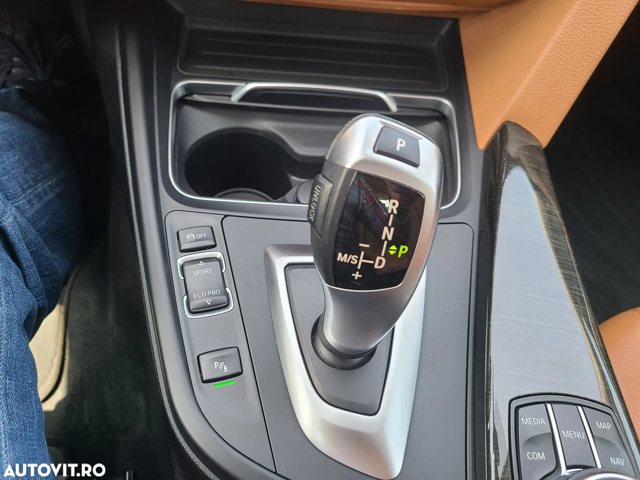 BMW Seria 3 320i GT xDrive AT - 33