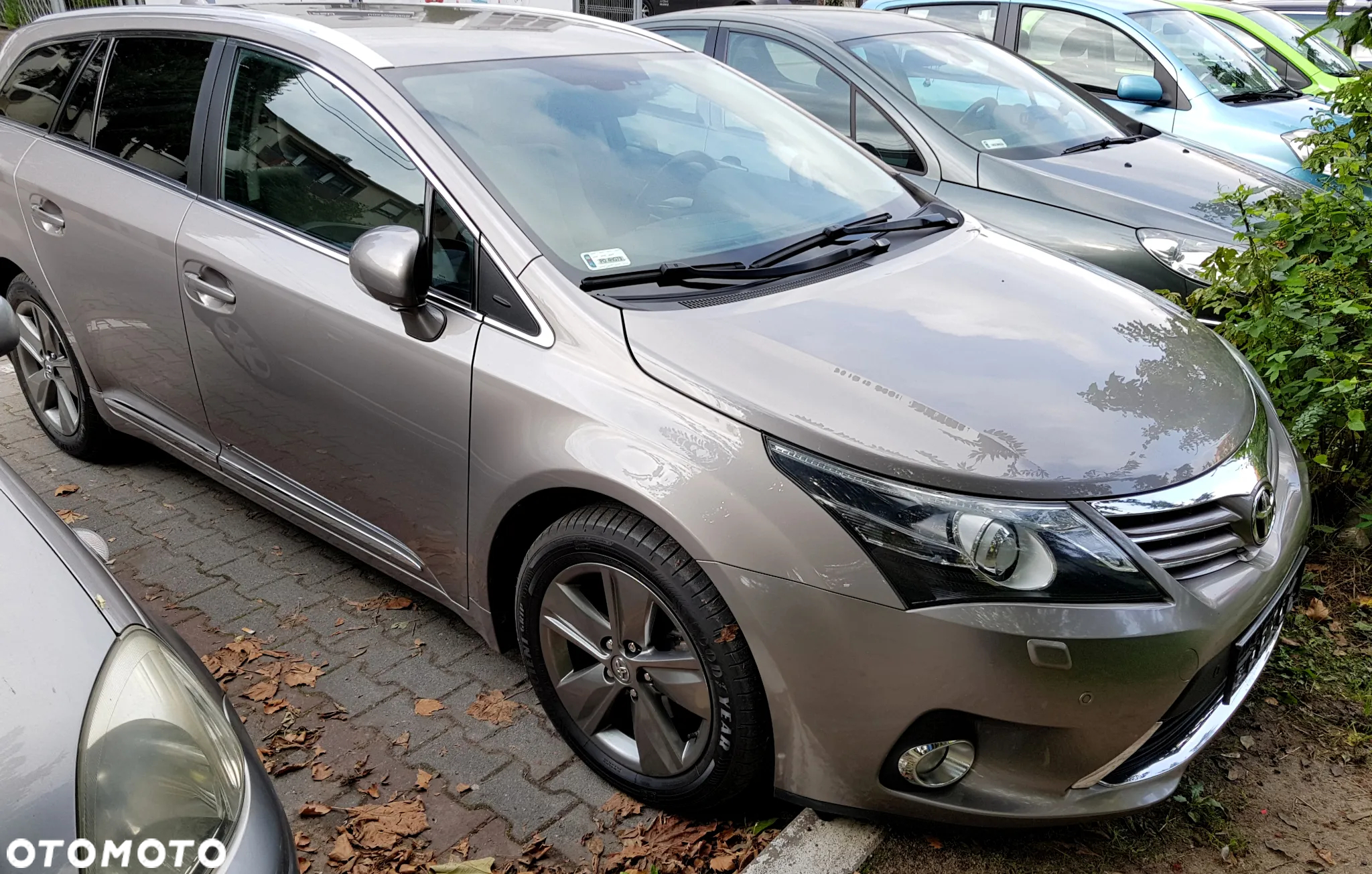 Toyota Avensis 2.0 D-4D Premium - 11