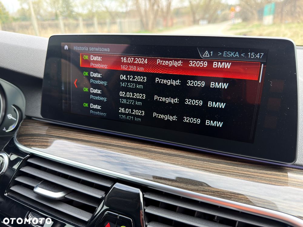 BMW Seria 5 530d xDrive Luxury Line - 37