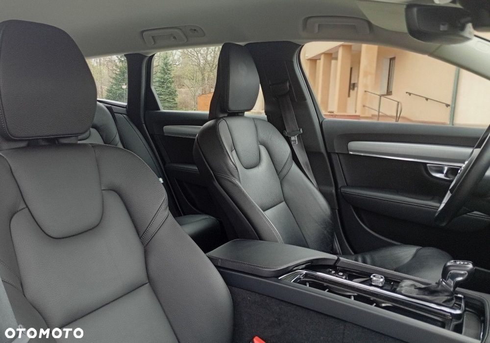 Volvo V90 - 17