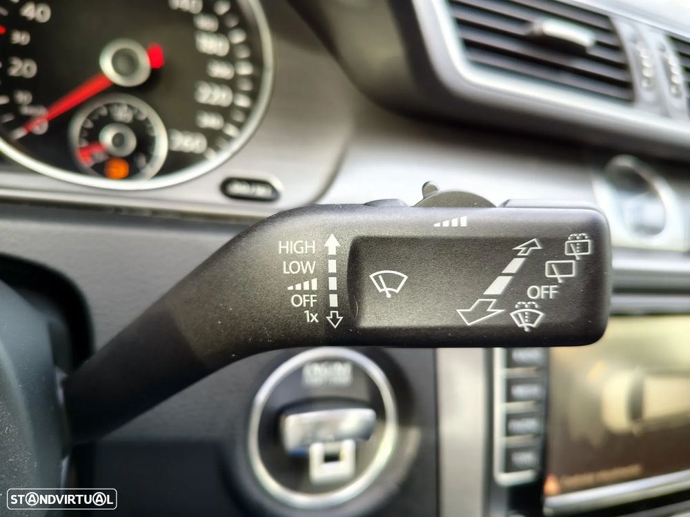 VW Passat Variant 1.6 TDI BlueMotion - 28