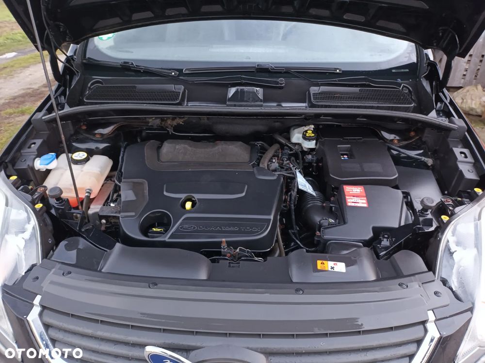 Ford Kuga 2.0 TDCi 4WD Titanium - 4