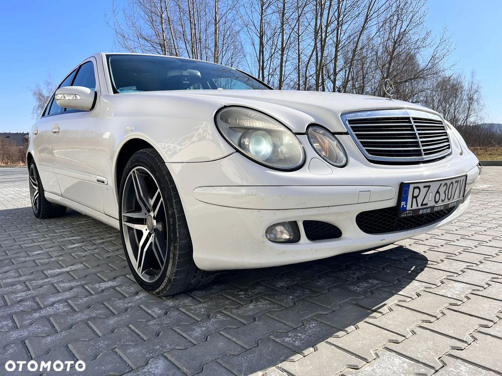 Mercedes-Benz Klasa E 280 CDI T Elegance - 24